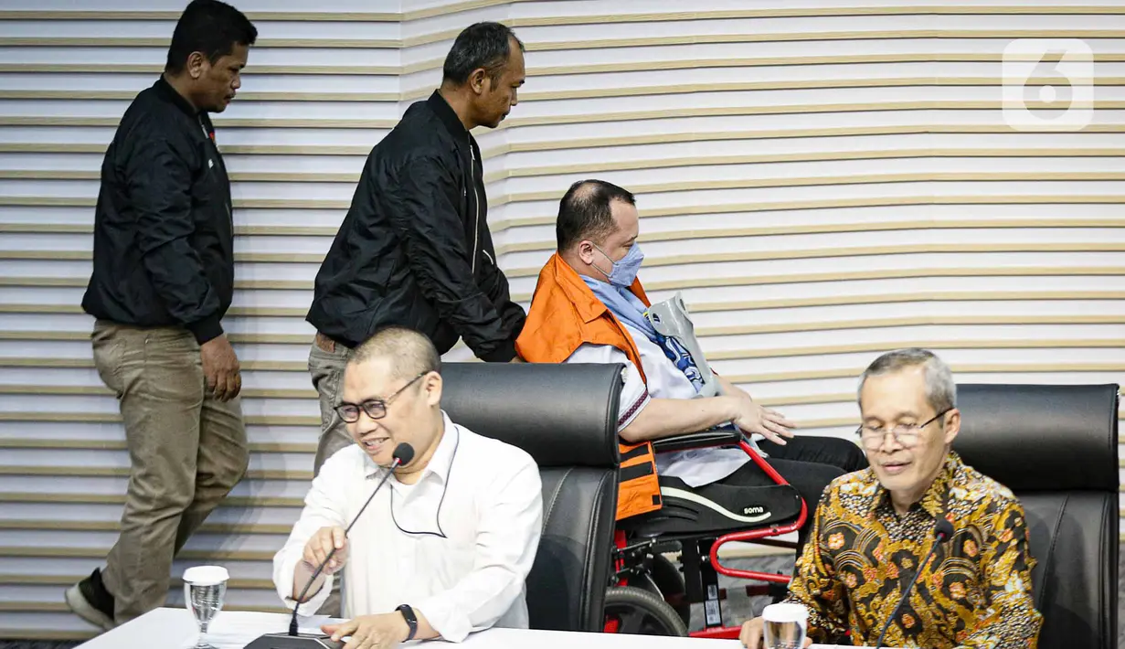 Helmut diduga sebagai pihak yang memberi uang kepada Wamenkumham Edward Omar Sharif Hiariej alias Eddy Hiariej. (Liputan6.com/Faizal Fanani)
