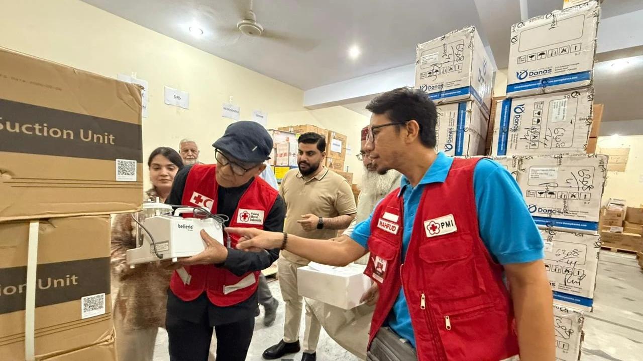 PMI Kirim Bantuan Obat-obatan dan Alat Kesehatan Darurat ke Iran, Total Rp2 Miliar untuk Korban Krisis Kemanusiaan