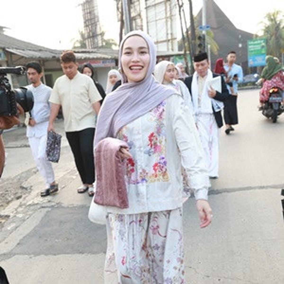 Ayu Ting Ting Tanggapi Jam Masuk Sekolah, Bilqis Masih Berangkat Seperti Biasa