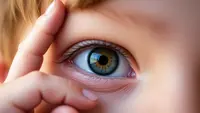 Campak Bikin Anak Sensitif Cahaya, Apa Konsumsi Wortel Dapat Membantu?