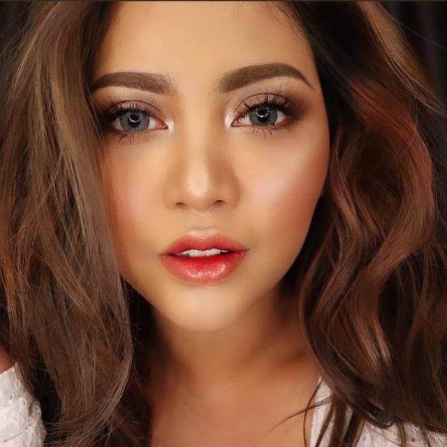 7 Unggahan Terbaru Rachel Vennya Tampil Tanpa Hijab, Tetap Dipuji Netizen