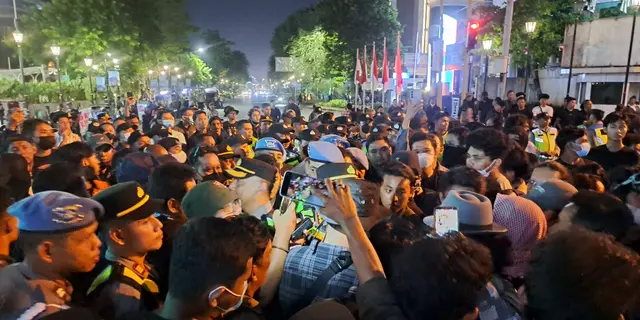 Demo di Simpang Empat Jenderal Sudirman Yogyakarta Berujung Ricuh