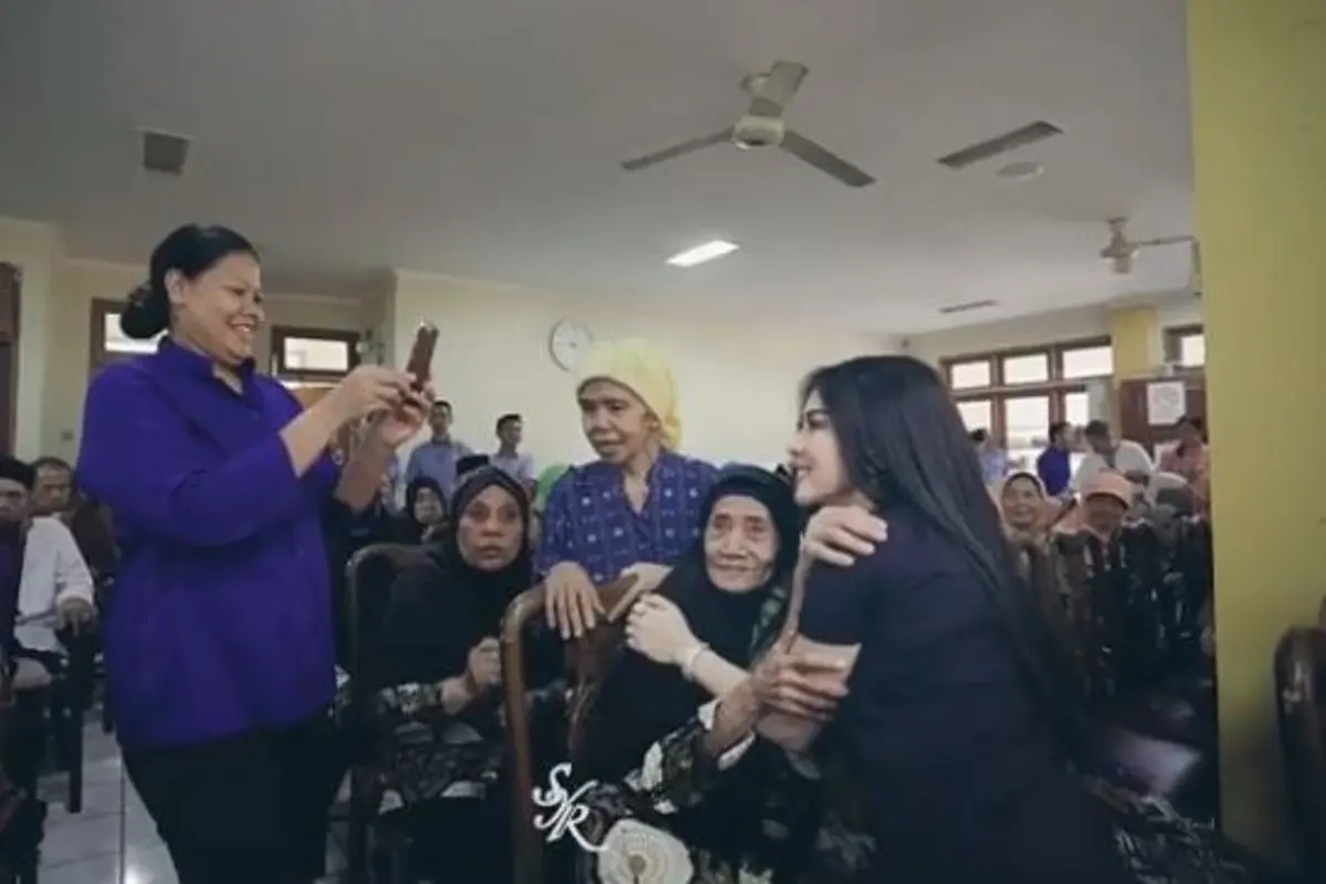 [Bintang] Syahrini