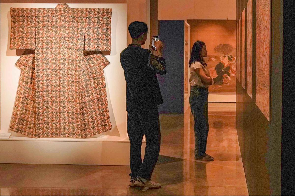 FOTO: Jejak Persahabatan Indonesia–Jepang dalam Wastra di Museum Nasional
