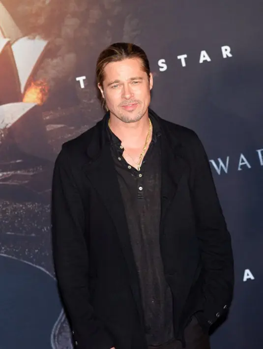 Melansir Ace Showbiz, dilaporkan pertamakali oleh Page Six bahwa Pitt mengunjungi tempat rehabilitasi yang memiliki fasilitas VIP untuk mengatasi masalahnya setelah digugat cerai Jolie akhir tahun lalu. (AFP/Bintang.com)