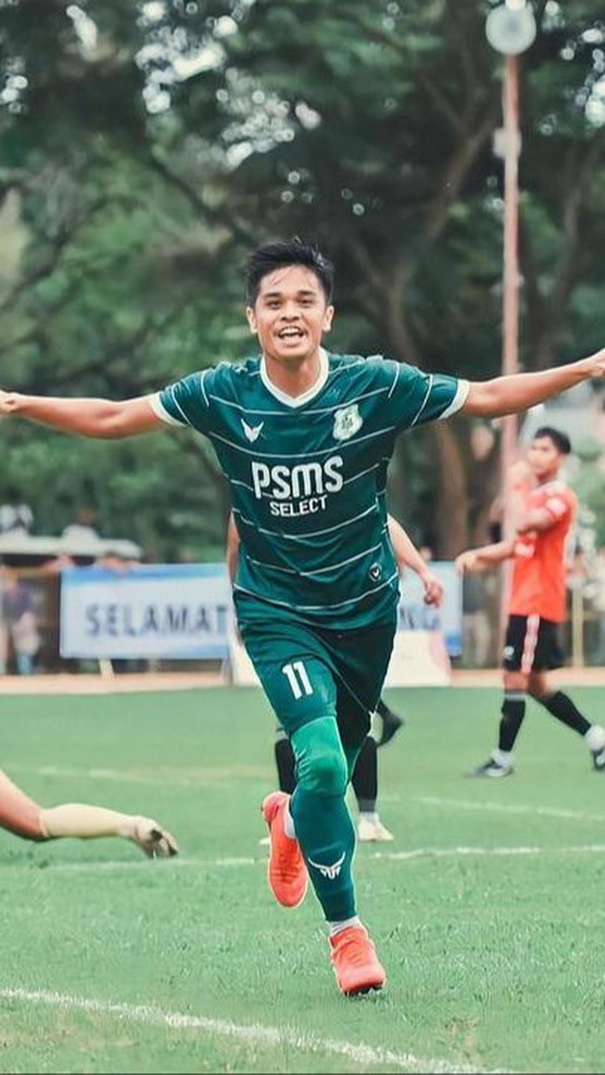 Bersamaan dengan datangnya Dave Mustaine, PSMS Medan kembali mendatangkan kekuatan baru, yaitu Sandeni Sidabutar yang bermain di posisi penyerang. Sebelumnya Sandeni pernah memperkuat PSMS Medan tahun 2022.