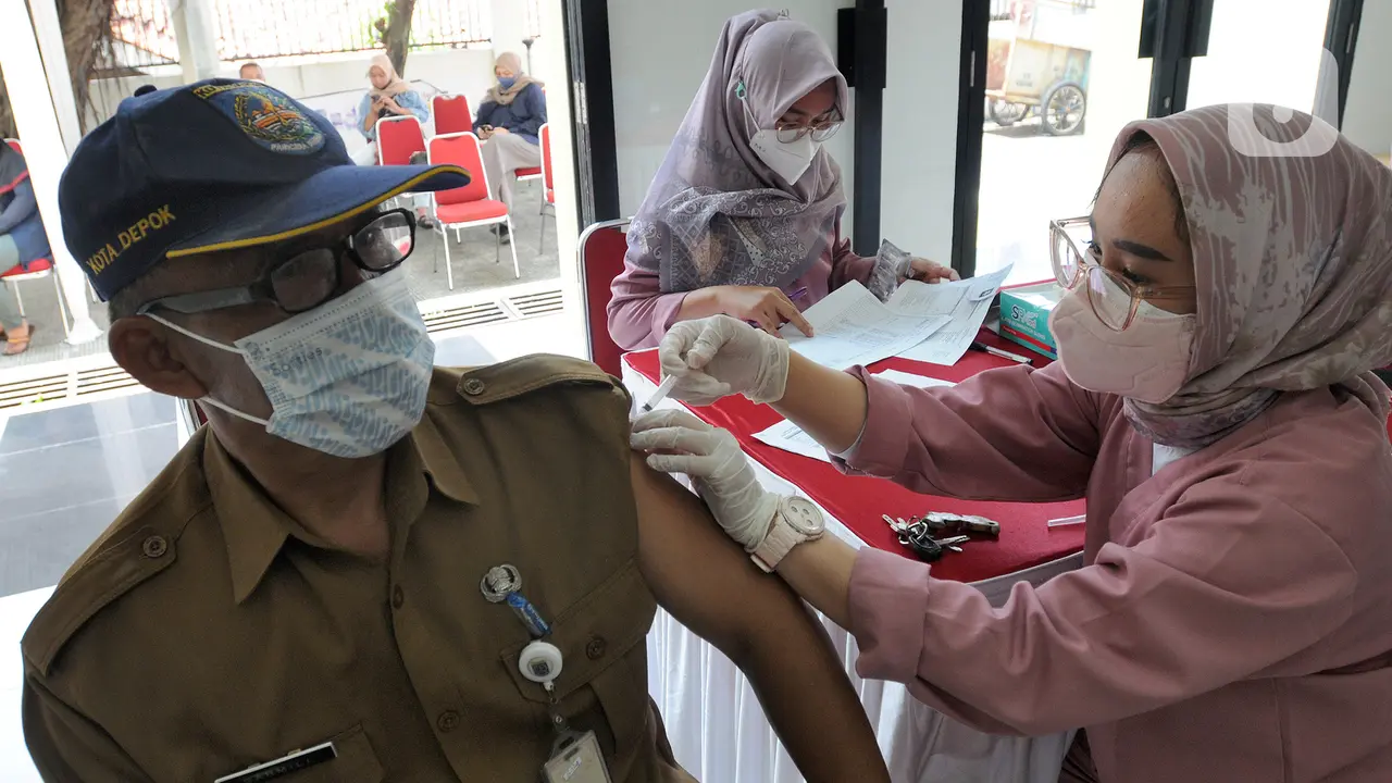 Vaksinasi COVID-19 Bagi Warga yang Akan Mudik