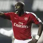 5. Sol Campbell (Notts County) – Mantan Bek Arsenal, Sol Campbell, pernah membuat kejutan dengan memperkuat Notts County. Keberadaan Sven-Goran Eriksson rupanya menjadi alasan di balik keputusan tersebut. (AFP/Ian Kington)