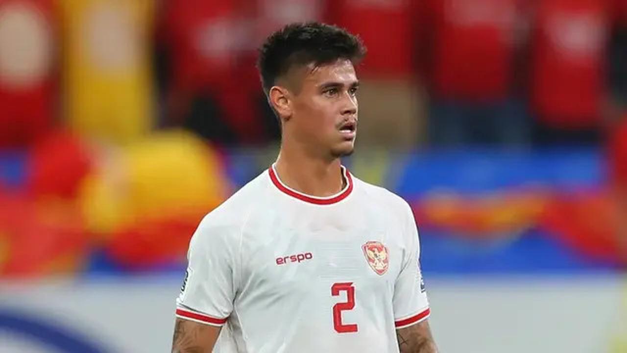 Mees Hilgers Menghilang di Pembukaan Eredivisie 2025/2026, OTW Pindah ke Klub Baru?