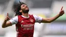 Mohammed Elneny. Gelandang asal Mesir berusia 29 tahun ini didatangkan pada tengah musim 2015/2016 dari FC Basel. Ia sempat dipinjamkan selama 1 musim pada 2019/2020 ke Besiktas. Hingga kini ia total telah bermain dalam 137 laga dengan torehan 5 gol dan 9 assist. (AFP/Pool/Stu Forster)