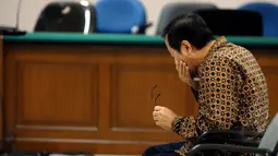 Sudjadnan Parnohadiningrat terbukti menyalahgunakan wewenang sehingga menguntungkan diri sendiri dan orang lain yang merugikan negara, Jakarta, Rabu, (23/7/14) (Liputan6.com/ Miftahul Hayat)