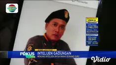 Seorang ibu rumah tangga warga Sumbersari, Jember, Selasa siang, histeris di salah satu rumah di Desa Cangkring, Jenggawah, Jember. Wanita berusia 42 tahun ini, tak bisa menahan emosinya ketika mendapati suaminya sudah menikah siri.