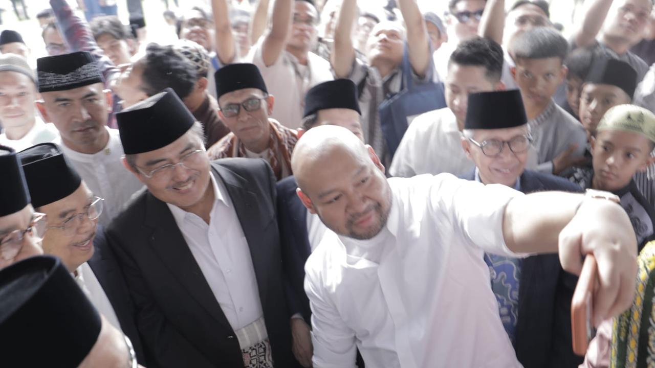 Momen Jusuf Kalla, Anies Baswedan, Mahfud MD Hingga Anak Prabowo Salat Idulfitri Bersama