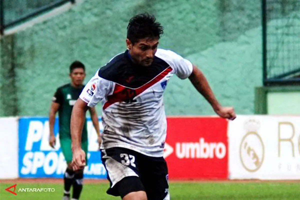 GASTON CASTANO
