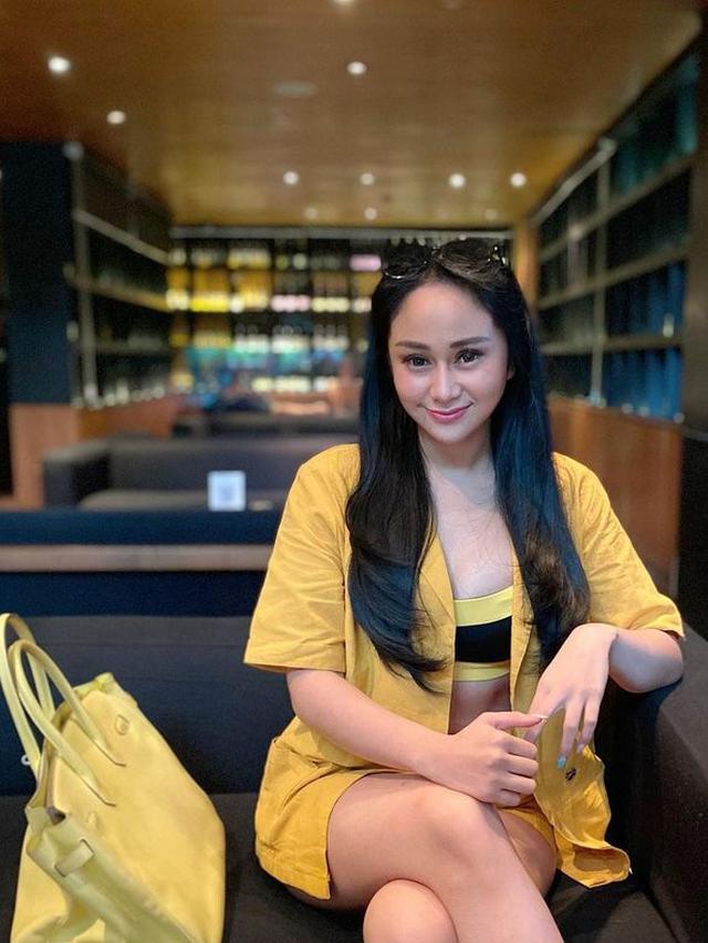 Sedang Viral, Ini 6 Potret Selebgram Denise Chariesta yang Curi Perhatian