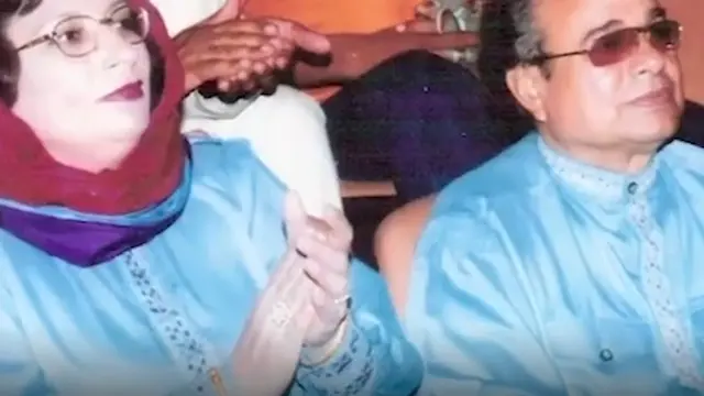 Pasangan Ini Pakai Pakaian Serasi Selama 37 Tahun, Rahasia Pernikahan Awet?