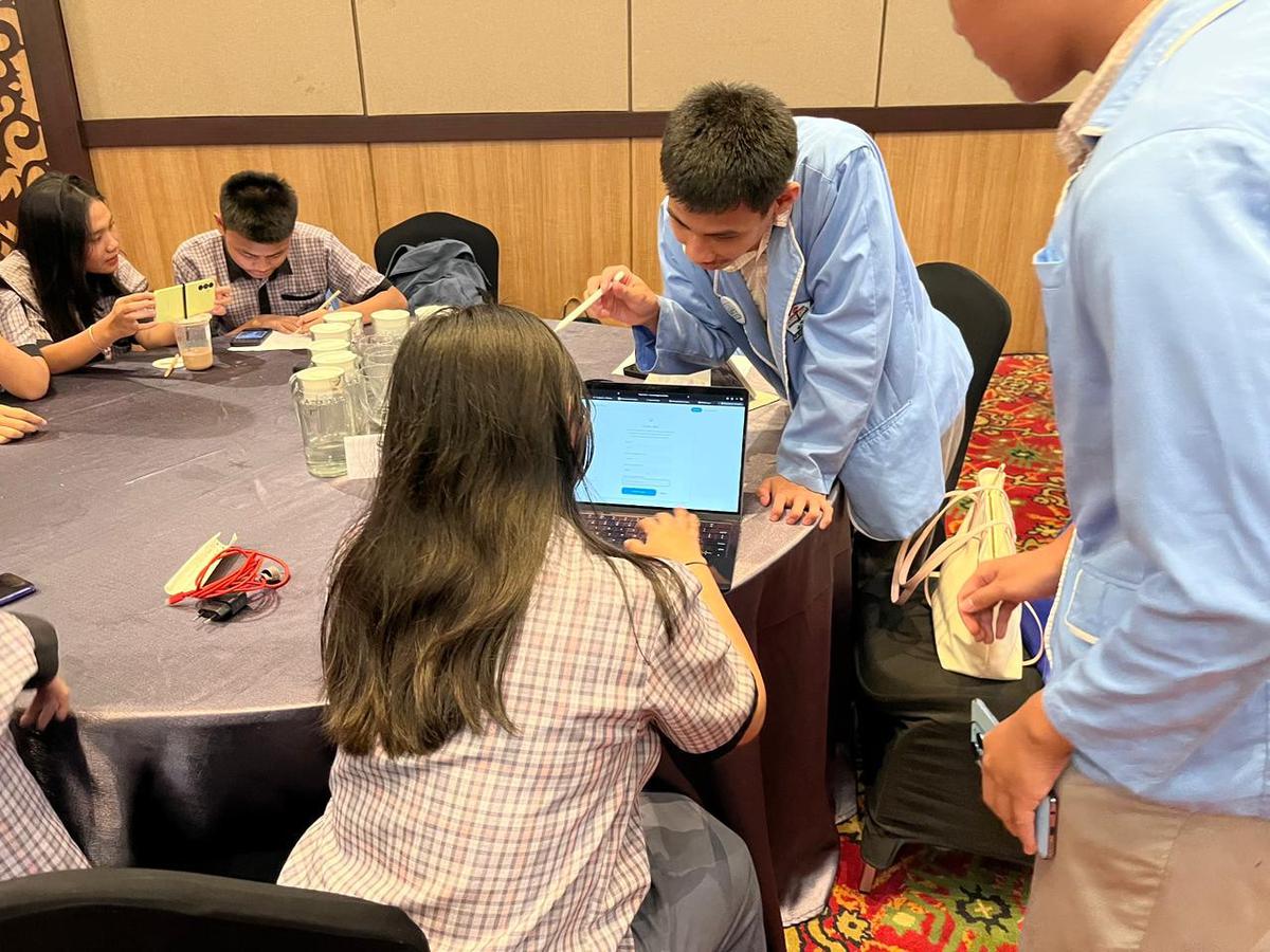 Dorong Literasi AI, Telkom Gelar EduMind Wellbeing dan AI Camp di Makassar