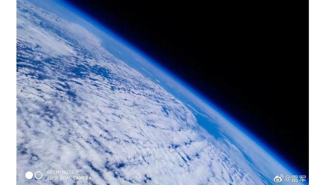 Hasil jepretan kamera Redmi Note 7 menjepret Bumi dari angkasa (Foto: Gizmochina)