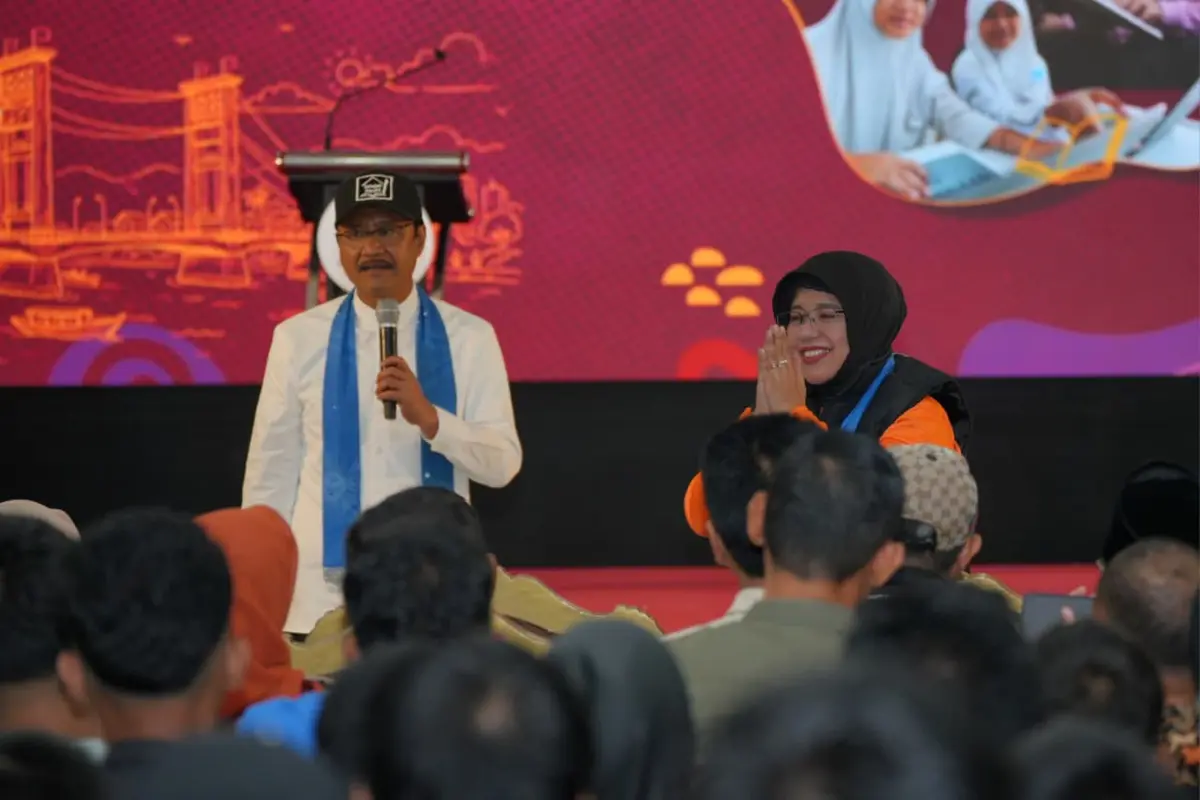 Menteri Sosial Saifullah Yusuf (Gus Ipul) menghadiri Open House Sekolah Rakyat di SRMA 7 Palembang, Minggu (28/6/2026)