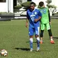 Patrich Wanggai ikut seleksi Persib (Liputan6.com/Kukuh Saokani)