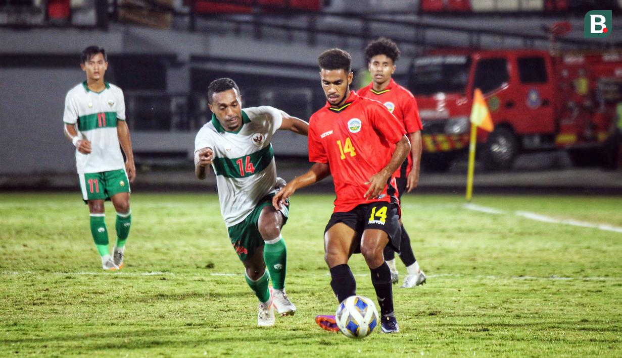 Indonesia sempat memiliki beberapa peluang di sisa babak kedua. Namun hingga laga usai tak ada lagi gol yang tercipta. (Bola.com/Maheswara Putra)