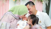 Potret akikah baby Alia Shatara Khansa. (Foto: Instagram/ zaskia_gotix)