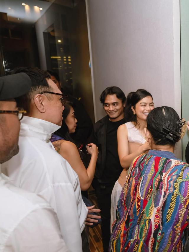 Deretan Artis Hadir di Gala Premiere Esok Tanpa Ibu, Film Terbaru Dian Sastro