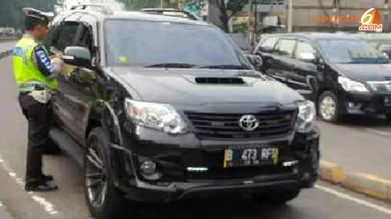 mobil-ditilang-140217b.jpg