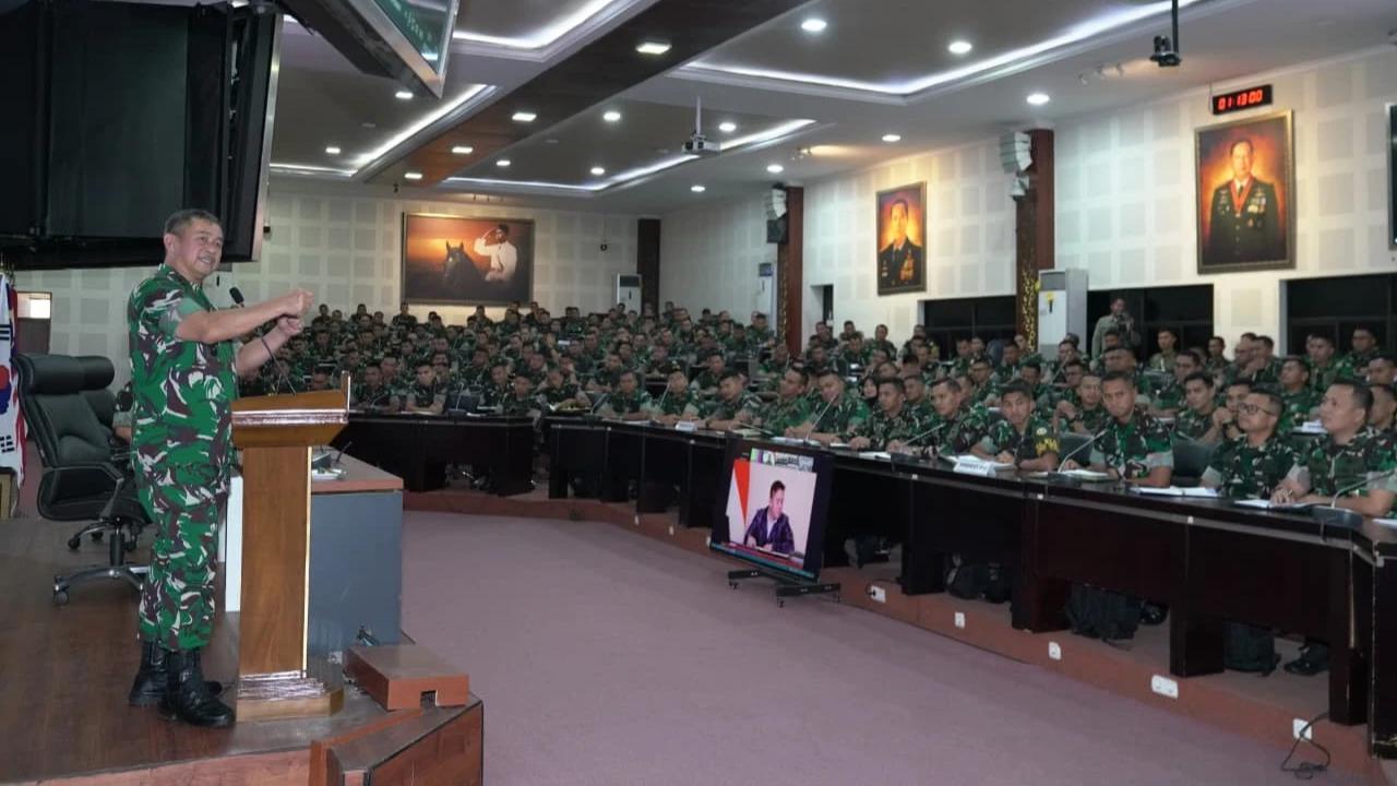 Kasad Jenderal Maruli ke Perwira Siswa Seskoad: Jadilah Pemimpin yang Visioner!