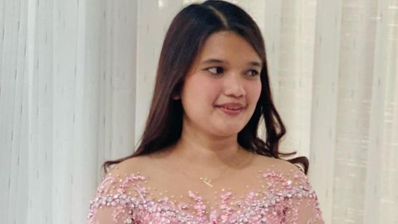 <b>Kebaya Full Payet</b>