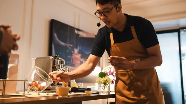 Nespresso Hadirkan Koleksi Festive 2024 Hasil Kolaborasi dengan Michelin Star Chef di Kereta Mewah Belmond