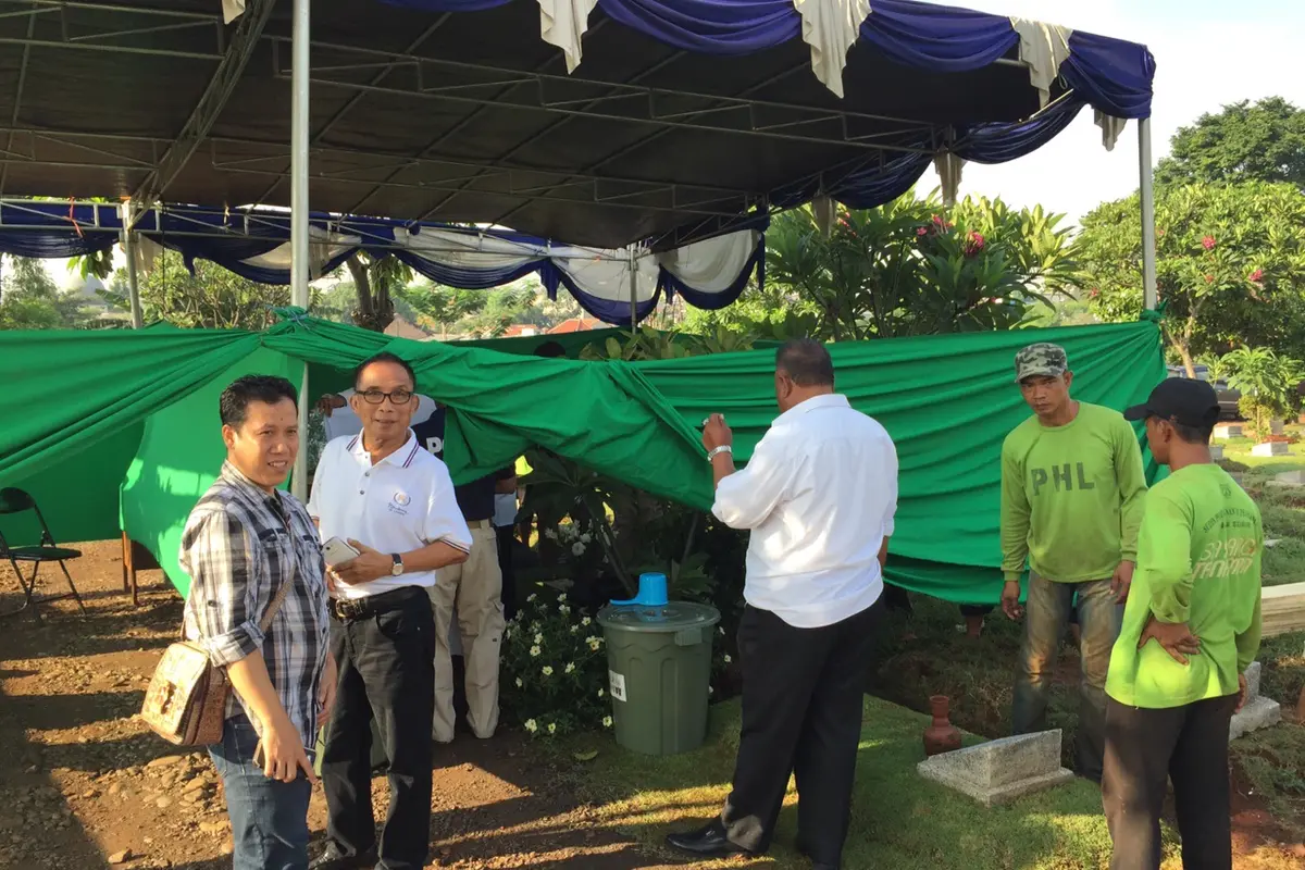 Makam Allya dibongkar
