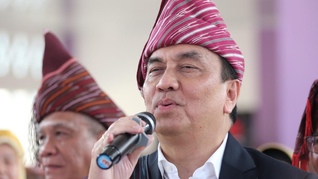 Effendi Simbolon