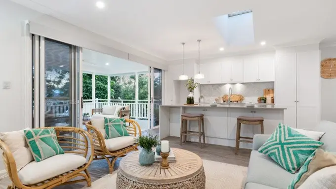 Ilustrasi Plafon Rumah (Credit: Steven Ungermann/Unsplash)