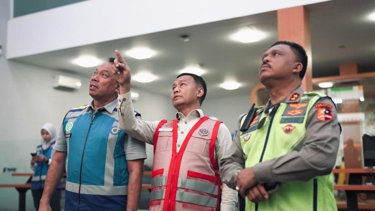 Fakta Mengejutkan: Arus Lalu Lintas Libur Maulid Nabi Terkendali Berkat Kolaborasi Kemenhub dan Polri