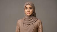 7 Model Long Dress Brokat Menutup Dada, Elegan dan Syar'i untuk Gaya Hijab 2025 (sumber:AI)