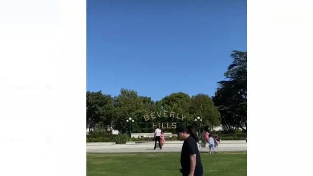 Menteri BUMN Erick Thohir membagikan kenangannya saat berjalan pagi dengan Elizabeth Thohir di kawasan Beverly Hills, Los Angeles, Amerika Serikat.