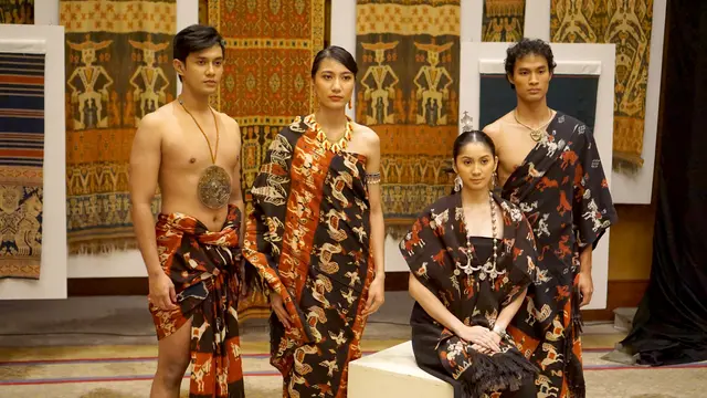 Merayakan Tenun Sumba di UMARATU, Rumah Ibu Bumi untuk Perempuan Penenun