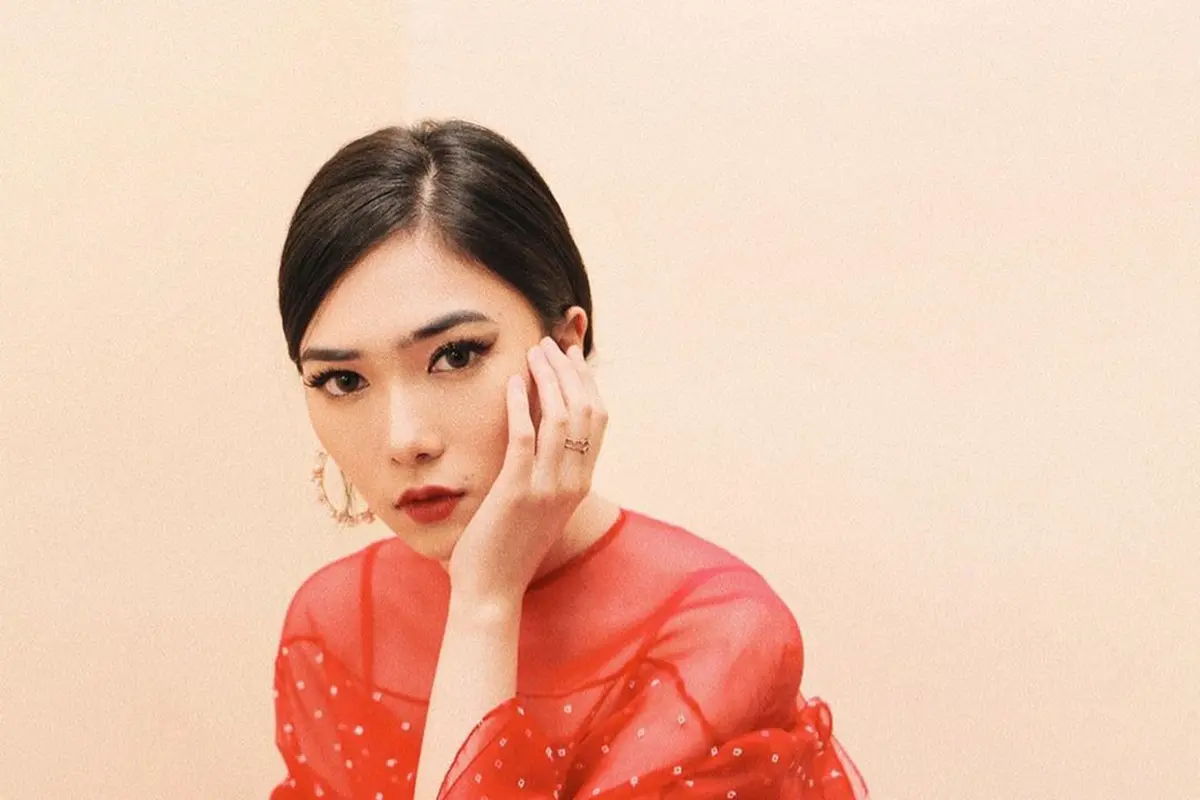 [Fimela] Isyana Sarasvati