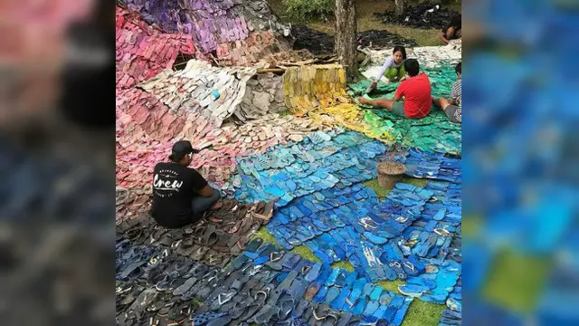 Liina Klaus memiliki ide brilian dalam menanggulangi sampah di pantai Bali, utamanya sampah sandal jepit.