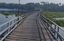 Sensasi Melintas di Atas Jembatan Kayu Merlin, Bisa Lihat Pemandangan Eksotis Waduk Saguling