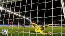 Anthony Martial mencetak gol ke gawang CSKA dalam lanjutan Grup B Liga Champions di Stadion Arena Khimki, Moscow, Rusia, Kamis (22/10/2015) dini hari WIB. (Action Images via Reuters/Andrew Boyers)