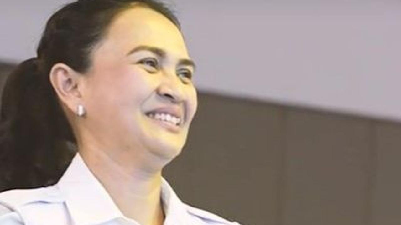 Penampilan Berbeda Istri Kapolri Berseragam SMA, Cantik Banget Netizen Sampai Bilang 'Michelle Ziudith Versi Kepala 4