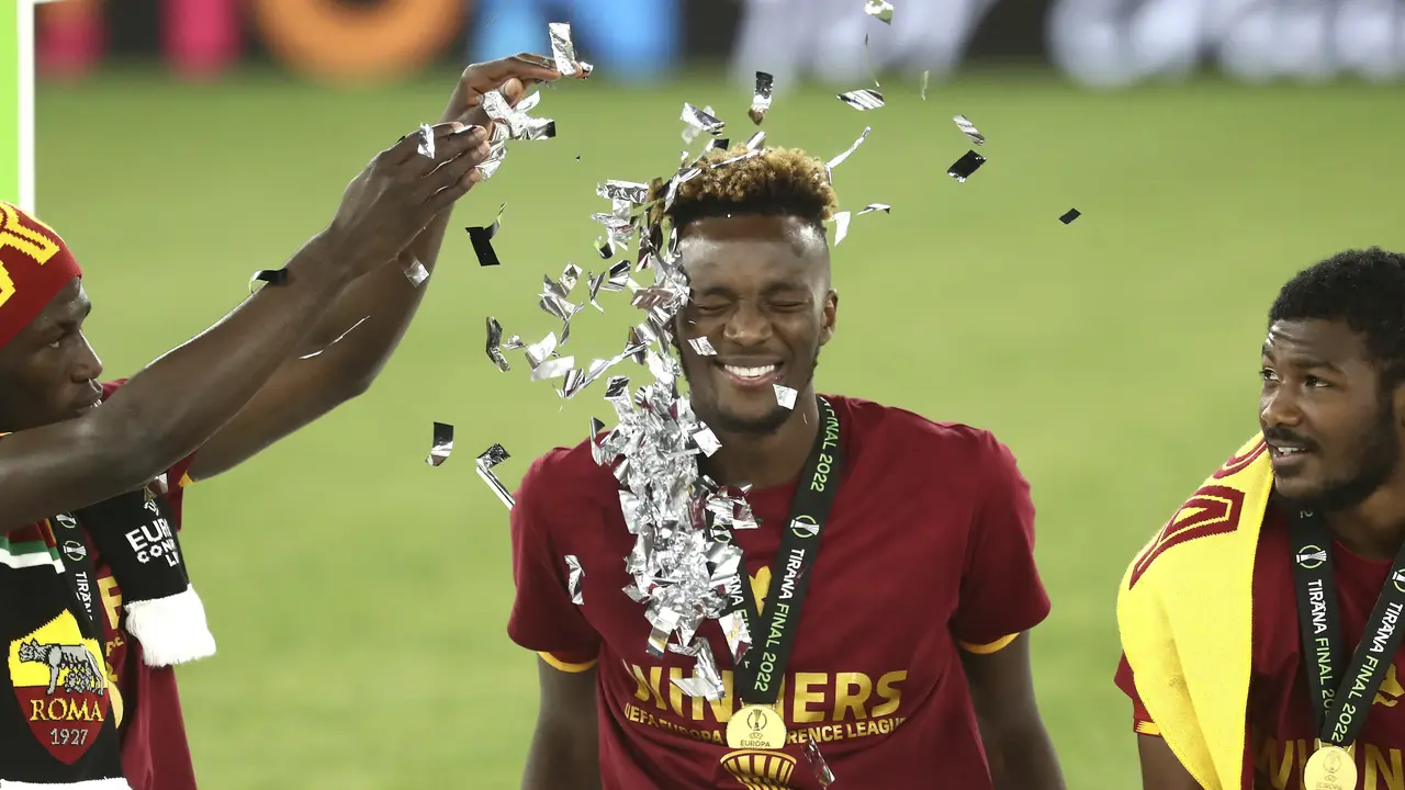 AS Roma Juara Liga Konferensi Eropa UECL