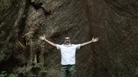 Wagub Sumut, Musa Rajekshah, juga menyempatkan diri mengunjungi potensi wisata di Desa Sei Musam, pohon besar yang berada di Batu Rongring