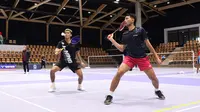 Fajar Alfian dan Shohibul Fikri sedang menjalani latihan untuk bertanding saat French Open 2024. (dok. PBSI)