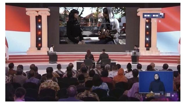 Editan Foto Layar Debat Capres