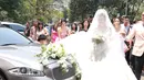 Chelsea Olivia dengan Glenn Alinskie akhirnya resmi menikah, Hari ini keduanya mengikat janji suci pernikahan di Gereja Katedral, Jakarta Pusat, Kamis (1/10/2015) sekitar pukul 11.50 WIB. (Galih W. Satria/Bintang.com)