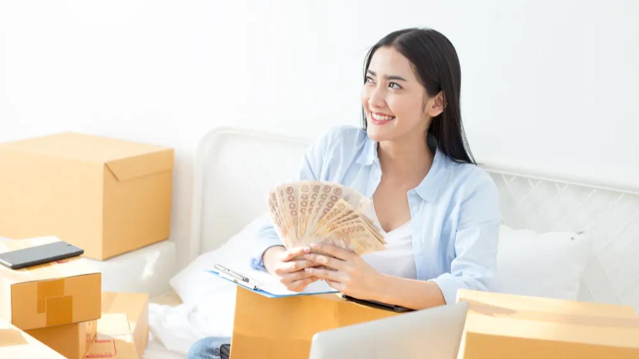 <b>1. Mulai Menghasilkan Uang di Usia Muda</b>