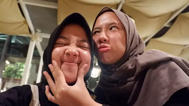 Nissa Sabyan dan Iin Fadillah
